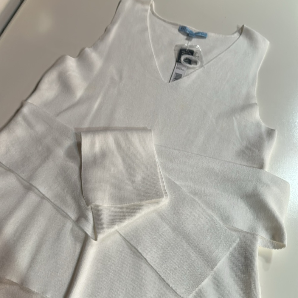 Antonio Melani Sleeveless Tie-Front Top - Picture 3 of 8